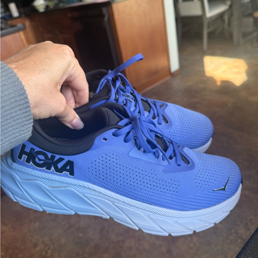 Hoka Periwinkle Blue Size 10 Black Athletic Shoes with Maximalist Cushioning